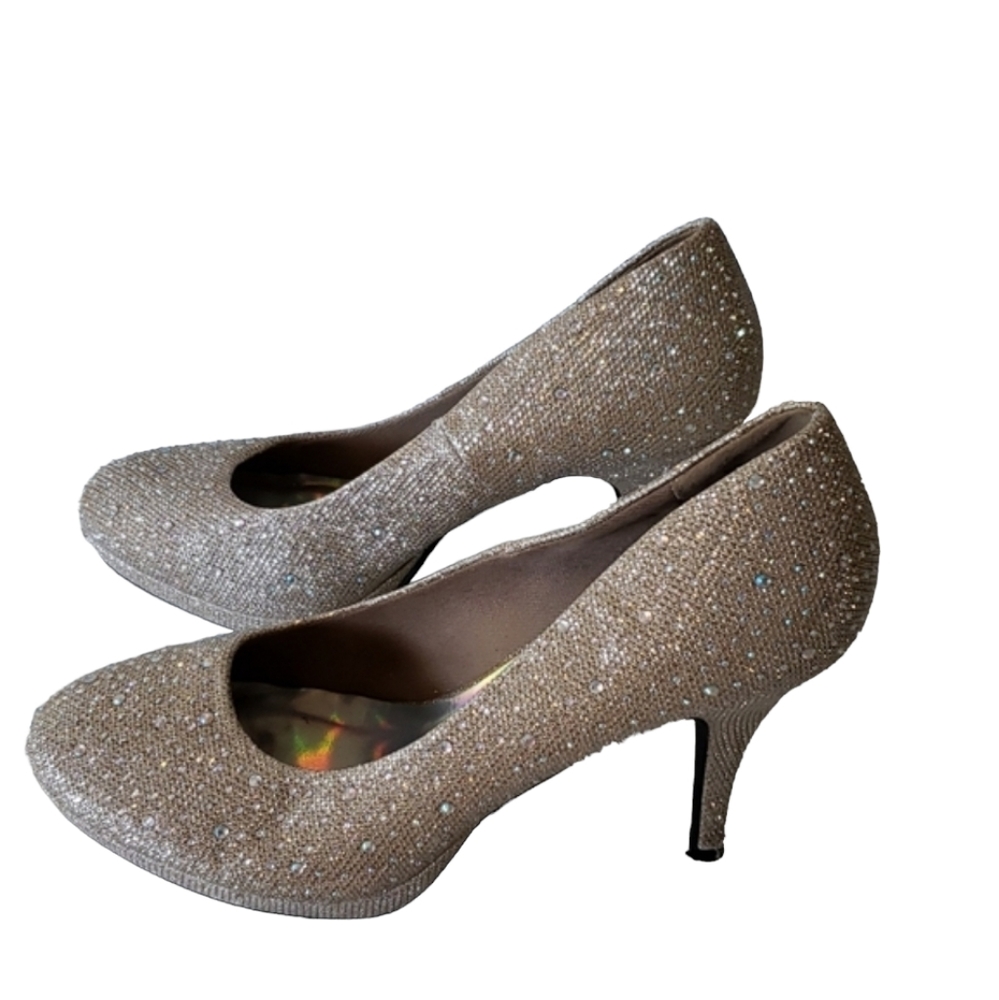 SILVER SLIPPER VERY GLITTERY WITH SHINY STUDS GOLD 3.5" HEEL SLIP-ONS SIZE 11W